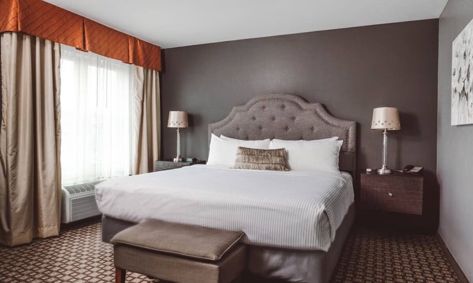 Zion Hotel | Warm, Laid-Back Hotel w/ Firepits, Puzzles, Gym & Pet-friendly, Outdoor Spaces