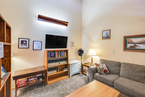 McCall Apartamento | Warm McCall Condo Half-Mile to Payette Lake!