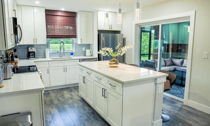 Warm Mineral Springs Casa | WARM Mineral Spring 3BR/2BA home