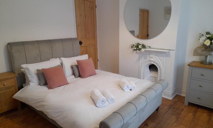 Leicester Casa | Warwick St 2 bed home city center