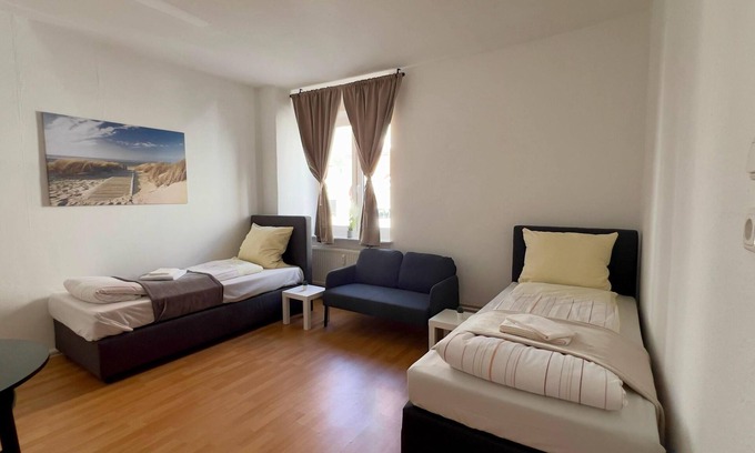 Neumuenster Casa | Wasbeker Straße 65 W2 - 3 bedrooms with parking space
