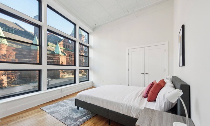 Albany Apartamento | Washington Lofts 109 Spacious 1 Bedroom 1 Bath