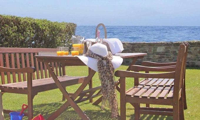 Downderry Casa | WATCHTOWER, family friendly, character holiday cottage in Looe