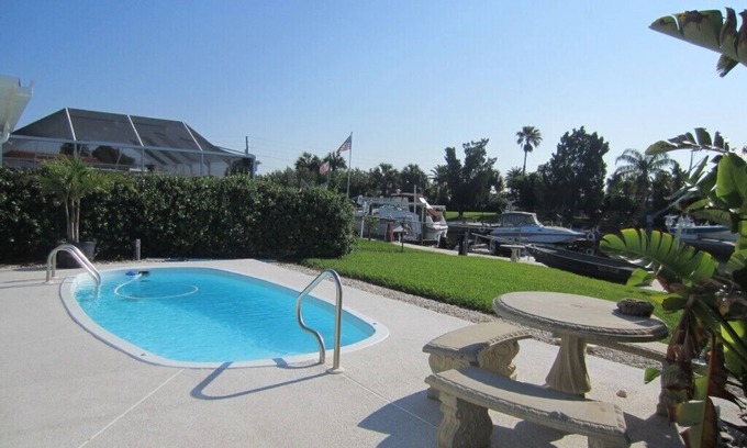 Flor-a-mar Casa | frente al agua, piscina, jacuzzi, pesca, cerca de playas