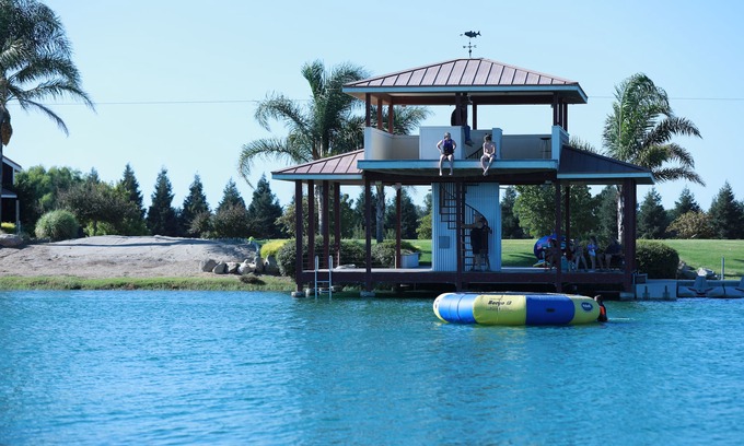 Pleasant Grove Otro | Water / Ranch setting with all the city amenities