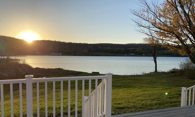 Charleston Casa | Water's Edge- The Perfect Vermont Getaway