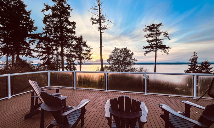 Lagoon Point Casa | Water View Gem with WiFi, Spacious Deck, Patio, Gas Grill, & Yard