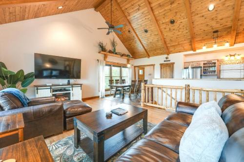 Carroll County Casa | Water-View Home Half Mile to Table Rock Lake