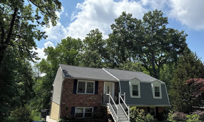 Arnold Casa | Water view Oasis renovated 3 bedrooms, 2.5 bath &hot tub conveniently in Arnold!