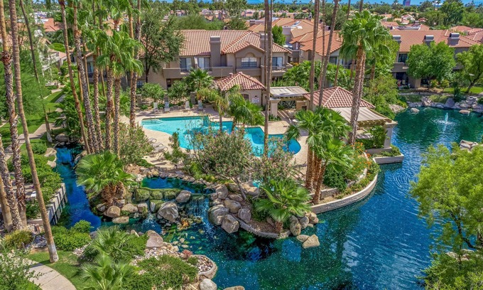 Scottsdale Ranch Condominio | WATER VIEW RESORT STYLE