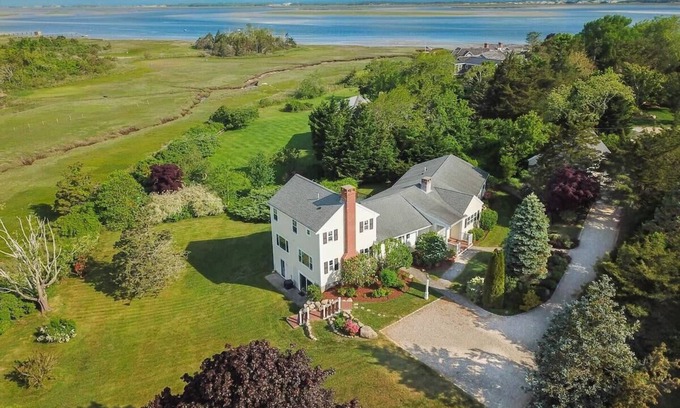 Barnstable Casa | Water Views & Private Tennis Court!