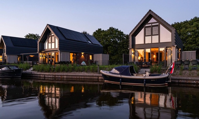Balk Casa | Villa Acuática en Balk con Embarcadero