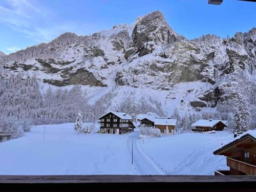 Kandersteg Apartamento | Waterfall View
