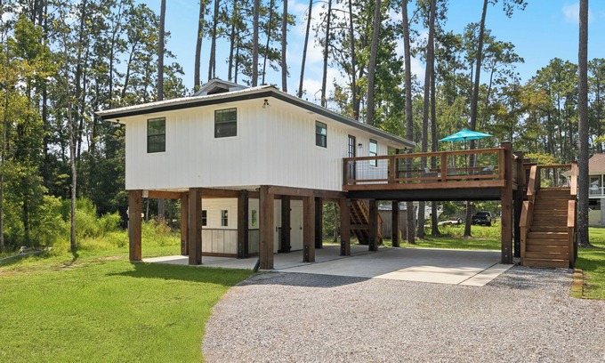 Covington Casa | Waterfront 2BR/1BA – Fully Furnished Home in Covington, LA