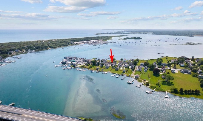 Westport Point Casa | Waterfront- 3 Bedroom Home on Westport Point