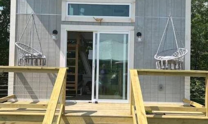 Winterport Cabina | Waterfront 4-Cabin Village