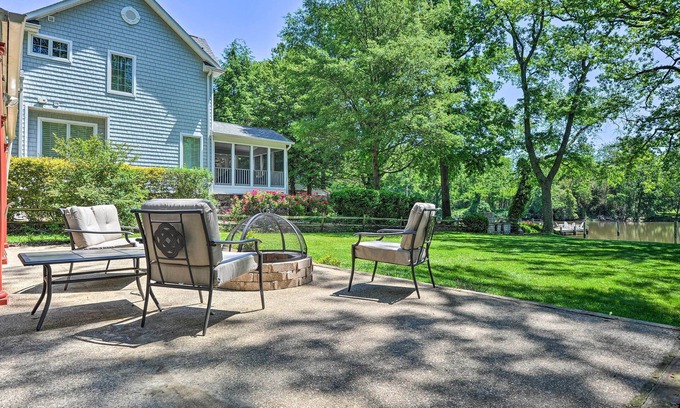 Annapolis Casa | ¡NUEVO! Waterfront Annapolis Getaway w / Fishing Pier!
