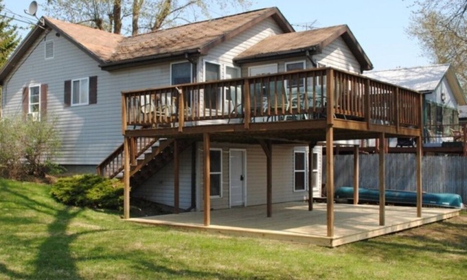 Brier Hill Cabaña | Casa de lago negro en el agua!
