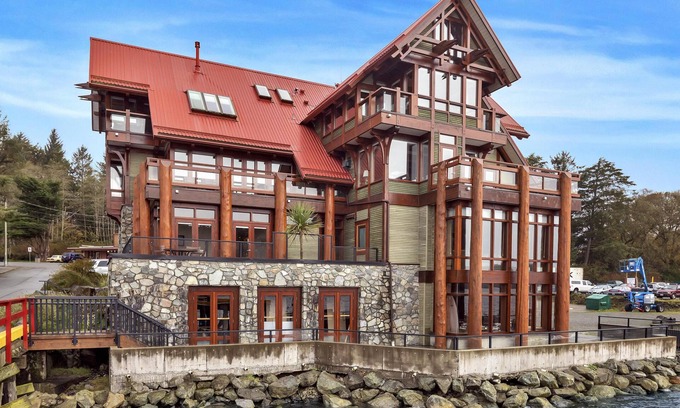 Ucluelet Condominio | Frente al agua - Black Rock Landing