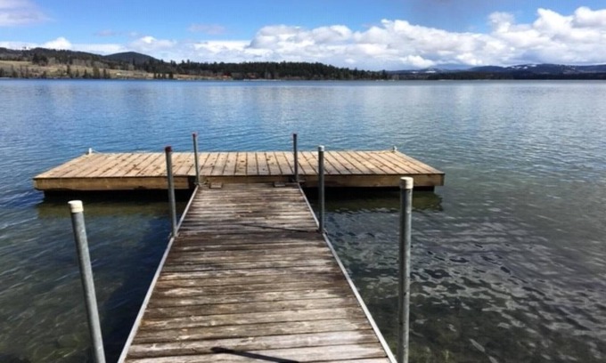 Bridge Lake Cabina | Puente de la orilla del lago