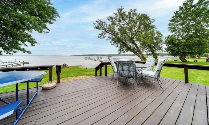 Jamestown West Casa | Waterfront Chautauqua Lake Home w/ Deck & Grill!
