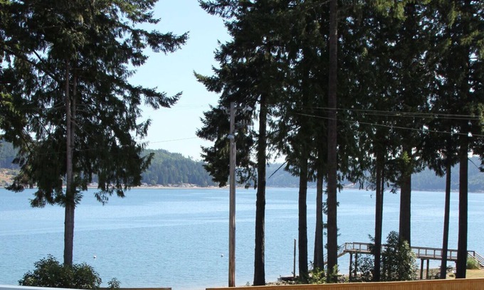 Union Condominio | Waterfront Condo