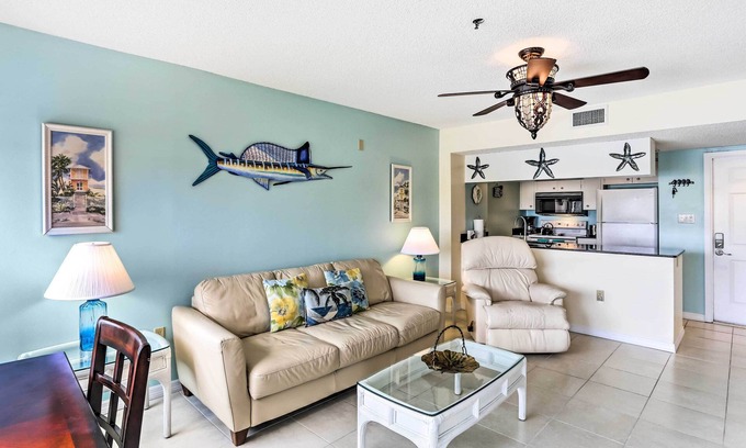 Burnt Store Marina Condominio | ¡NUEVO! Condominio frente al mar en Punta Gorda con piscina y puerto deportivo