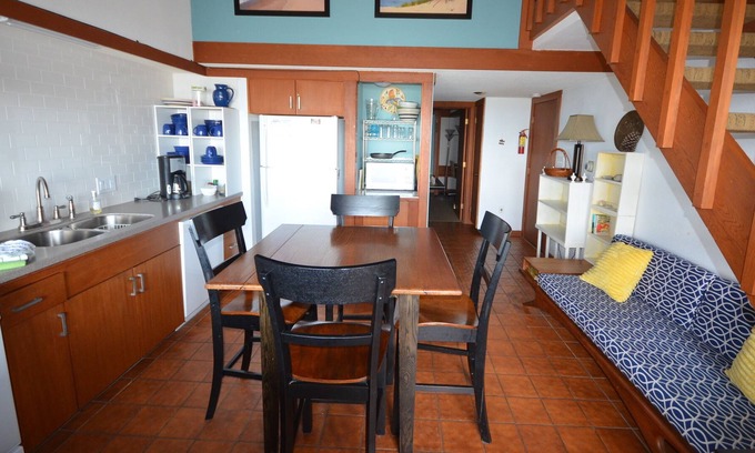 Maple City Condominio | Tall Timbers D5-Glen Arbor-Waterfront
