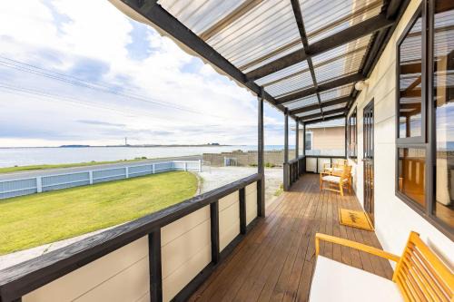 Bluff Casa | Waterfront Cottage Bluff