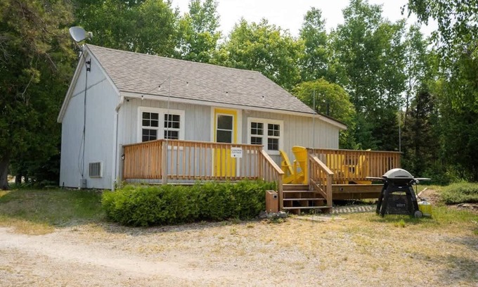 Tobermory Cabina | Waterfront Cottage | Fire Pit & Kayaks | Tobermory