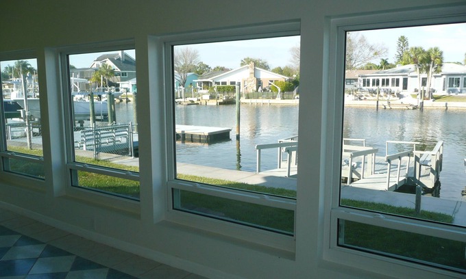 Flor-a-mar Casa | Waterfront, Dock, Pool, Floramar North Canal Minutes to Gulf of Mexico