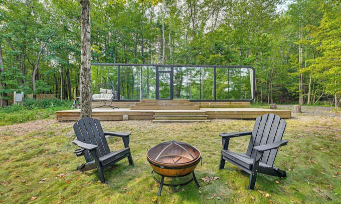 Oak Hill Casa | Waterfront Durham Getaway w/Deck & Trails!