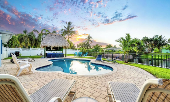 Lake Clarke Shores Casa | Waterfront Escape with Private Pool and Mini-Golf in West Palm Beach