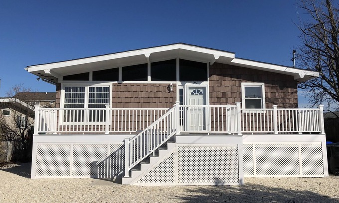 Osbornsville Casa | ¡Esta casa frente al mar es la base perfecta para la diversión de verano de NJ Shore!