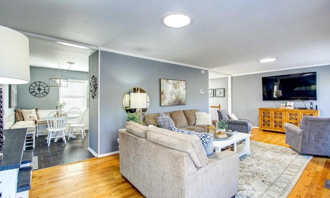 Florence Casa | Waterfront Florence Home with Private Dock!