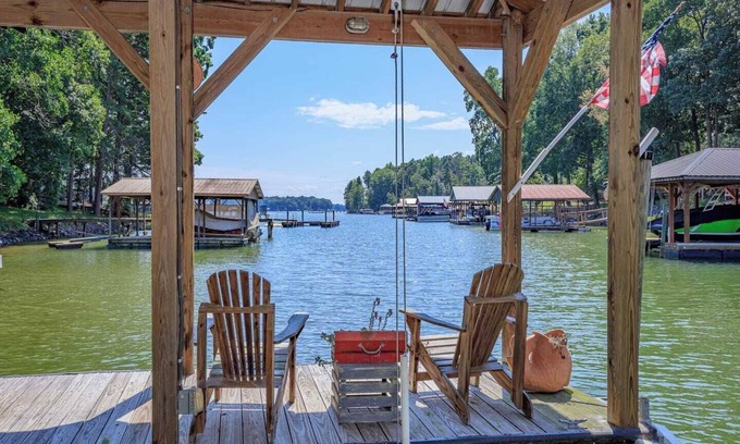 Troutman Casa | Waterfront Getaway on Quiet Cove