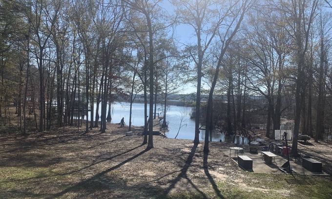 Hemphill Casa | Waterfront Guesthouse in Six Mile!