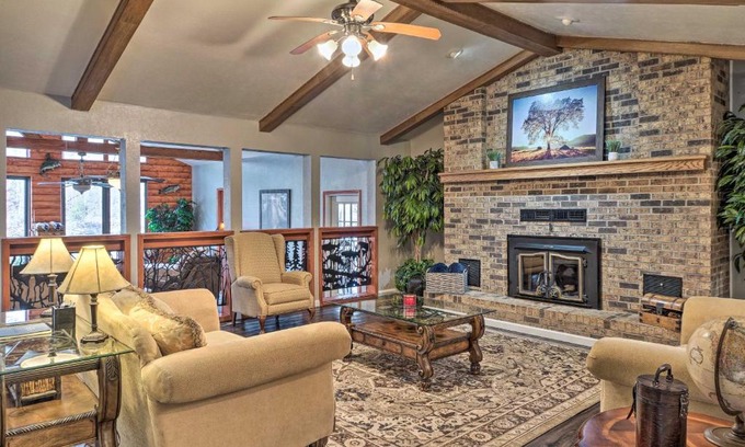 Hollister Casa | Waterfront Hollister Retreat with Dock and Game Room!