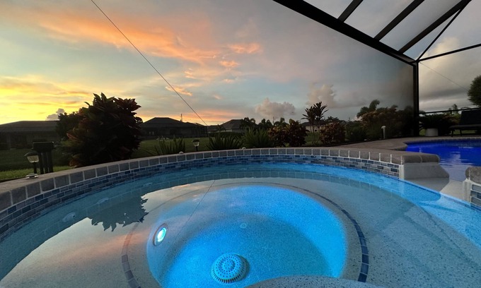Broadmoor Casa | * Waterfront home to relax, reconnect, and create unforgettable memories together! *