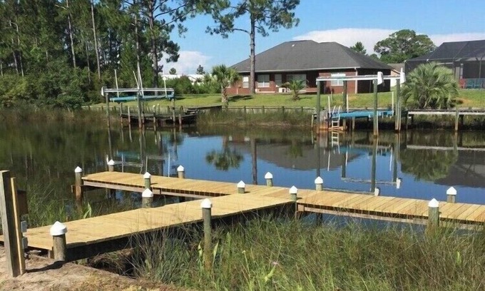 Florida Panhandle Casa | Waterfront Home With Boat Dock, Kayaks, Fishing Poles and More!