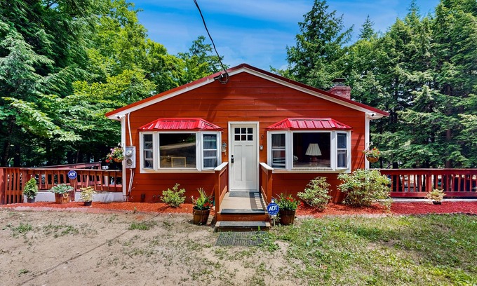 Sanbornton Cabina | Waterfront home with firepit, grill, & scenic deck - near outdoor recreation
