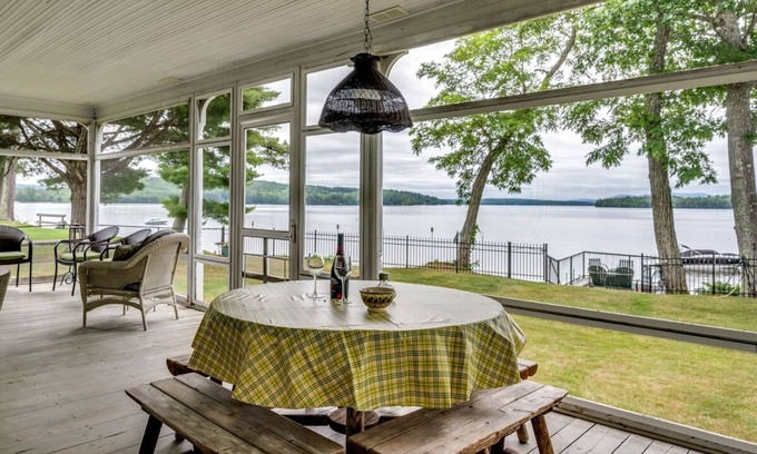 Melvin Village Casa | Book now for Summer! Waterfront home with boat dock, screened-in porch, large deck