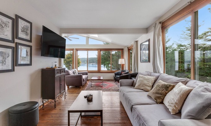 Seabeck Casa | Waterfront house & cottage with private beach, kayaks, SUPs, 4 decks - dogs OK