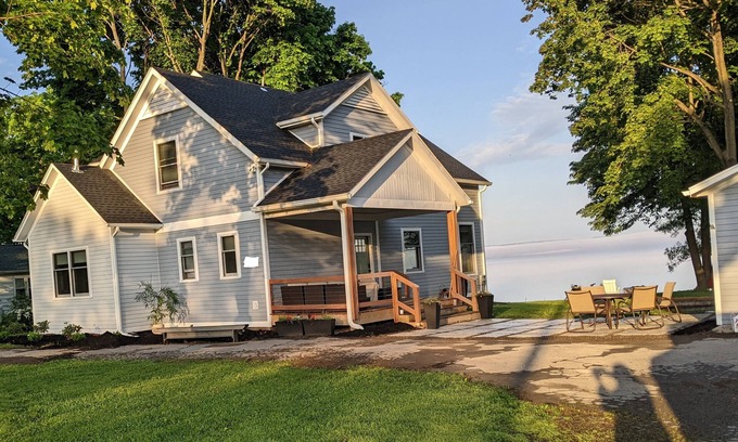 Town of Varick Casa | Waterfront House on Seneca Lake