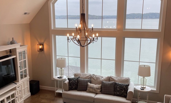 New Concord Casa | Waterfront house on Kentucky Lake w/ private dock