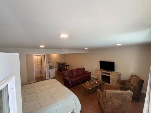 Ray Brook Apartamento | Waterfront In Law Suite on Wolf Pond