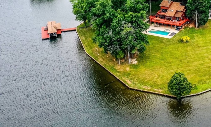 Sandy Point Casa | Waterfront Lakehouse-Peaceful Incredible Views. 6 bd/5 BR private side Lake Anna