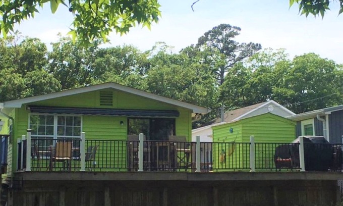 Surfside Beach Cabaña | Waterfront, Large deck, Pet friendly, Golf cart, Screened in porch.