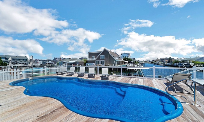 Mantoloking Casa | Waterfront Mantoloking Home with Private Dock w/Pool very close to Ocean Beach