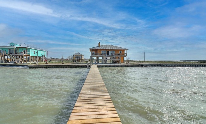 Taft Casa | Waterfront on Copano Bay with private pier! Hottub! Amazing views! Firepit!